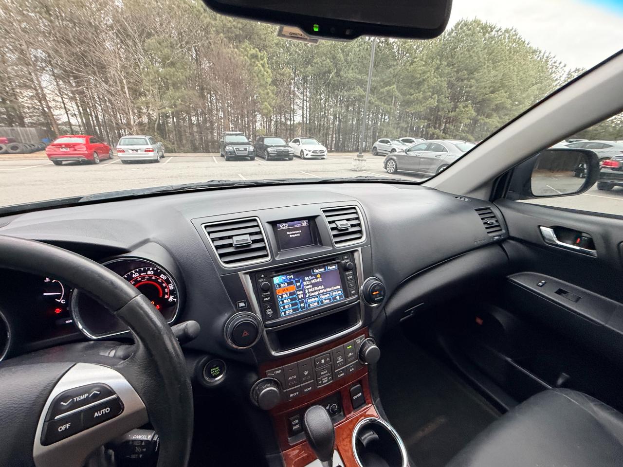 Toyota Highlander Limited 2WD 2013