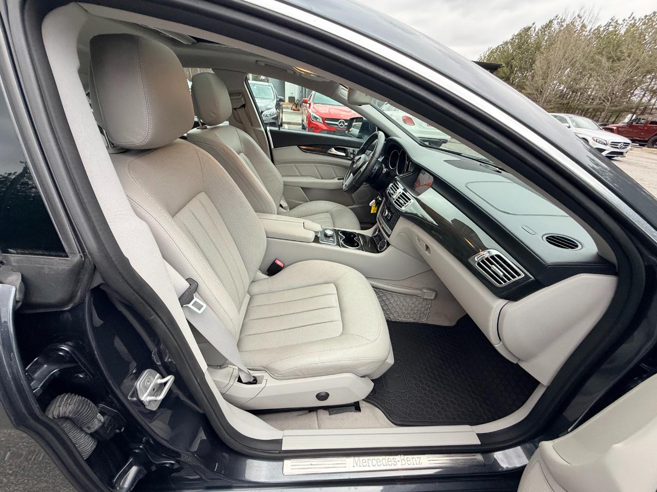 Mercedes-Benz CLS-Class CLS550 2013