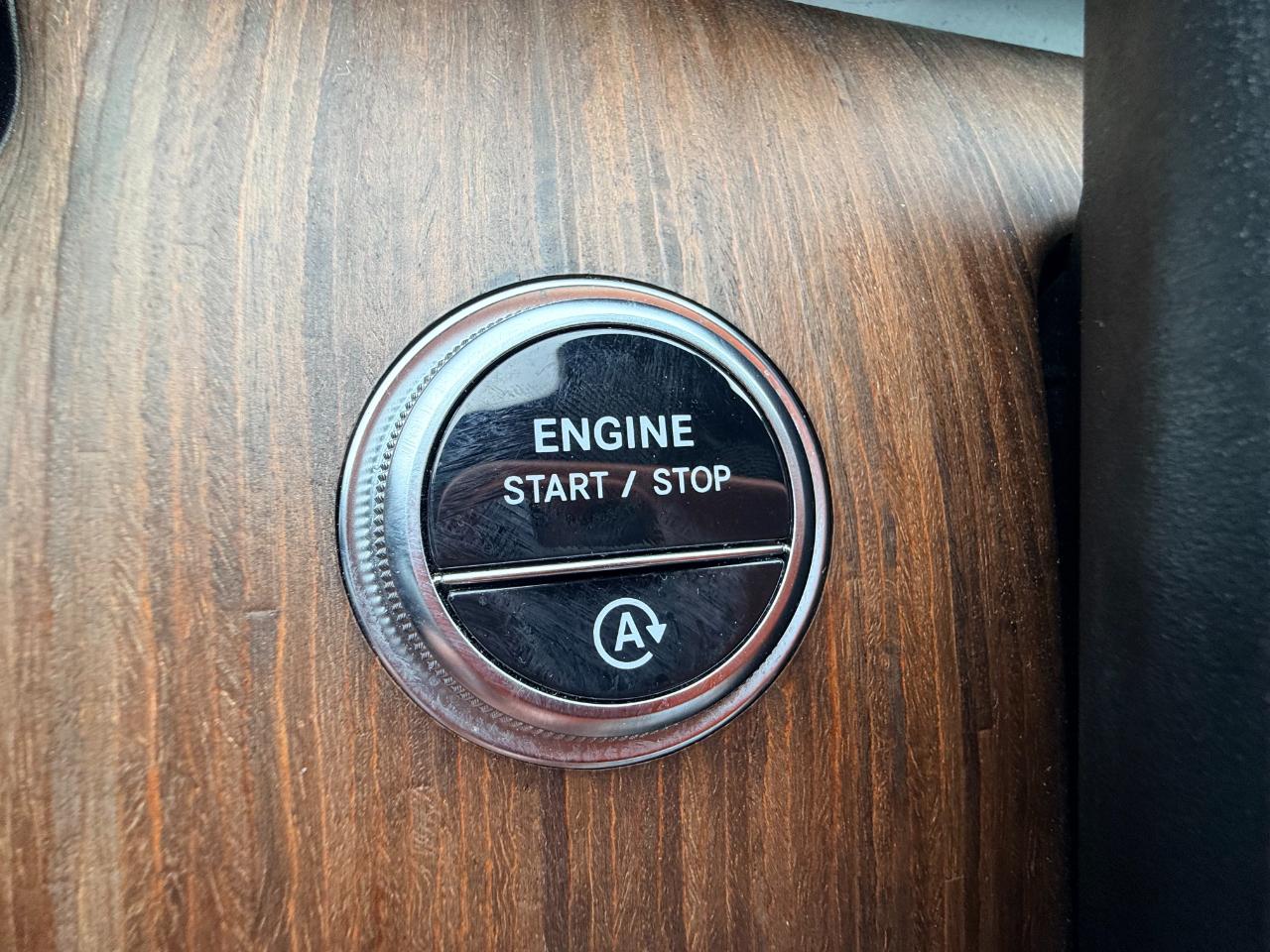 Mercedes-Benz C-Class C300 Sedan 2024