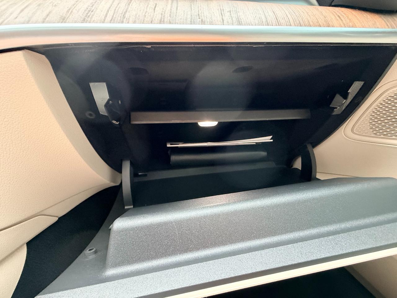 Mercedes-Benz C-Class C300 Sedan 2024