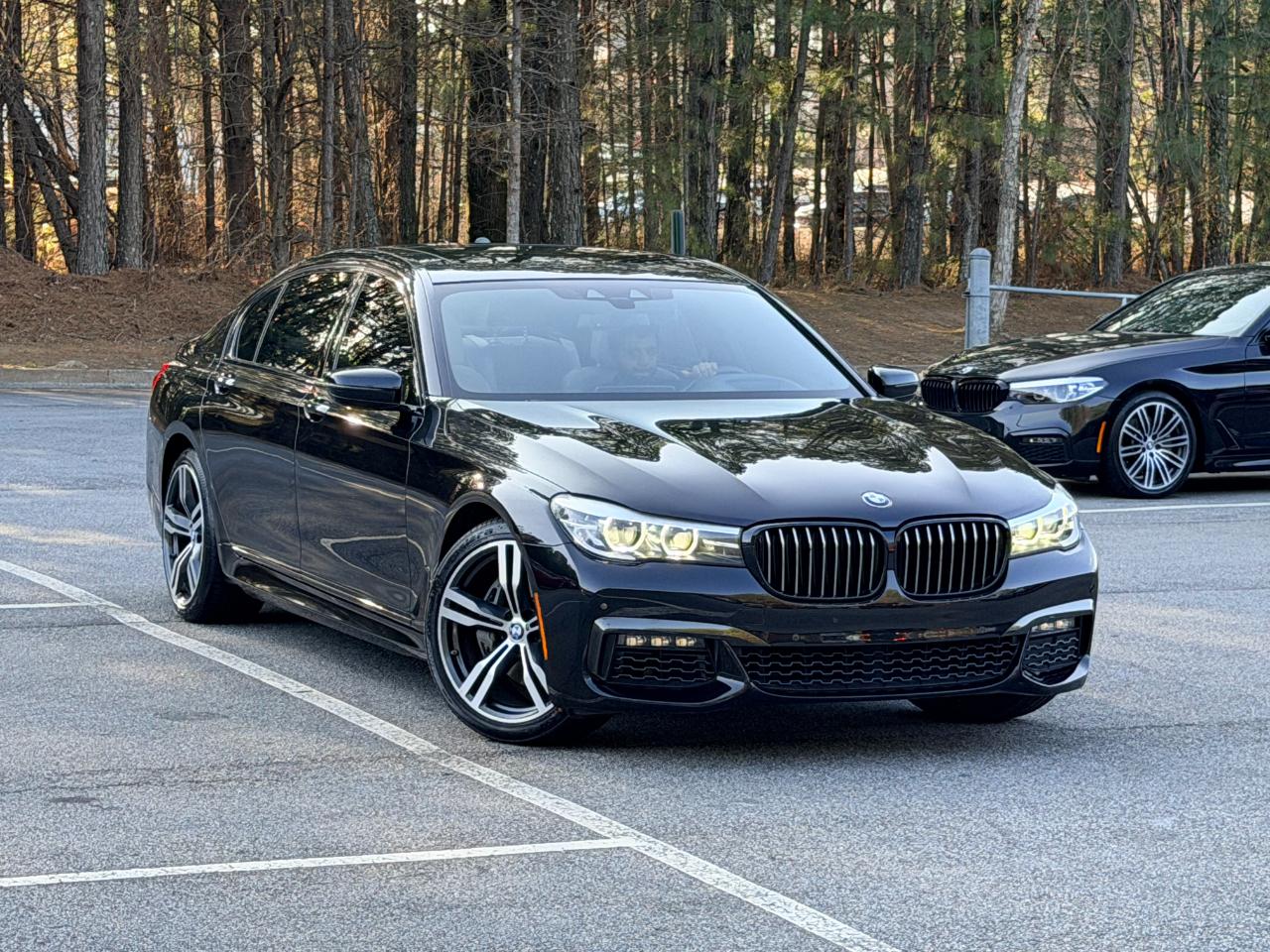 BMW 7-Series 740i 2019