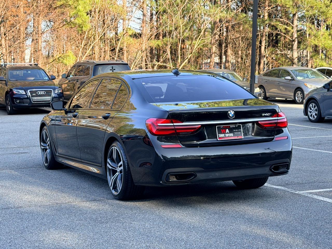 BMW 7-Series 740i 2019