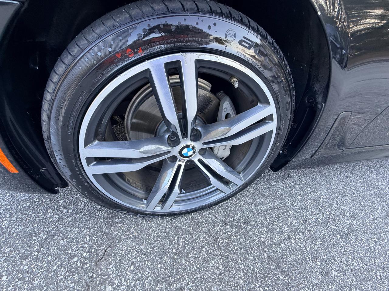 BMW 7-Series 740i 2019