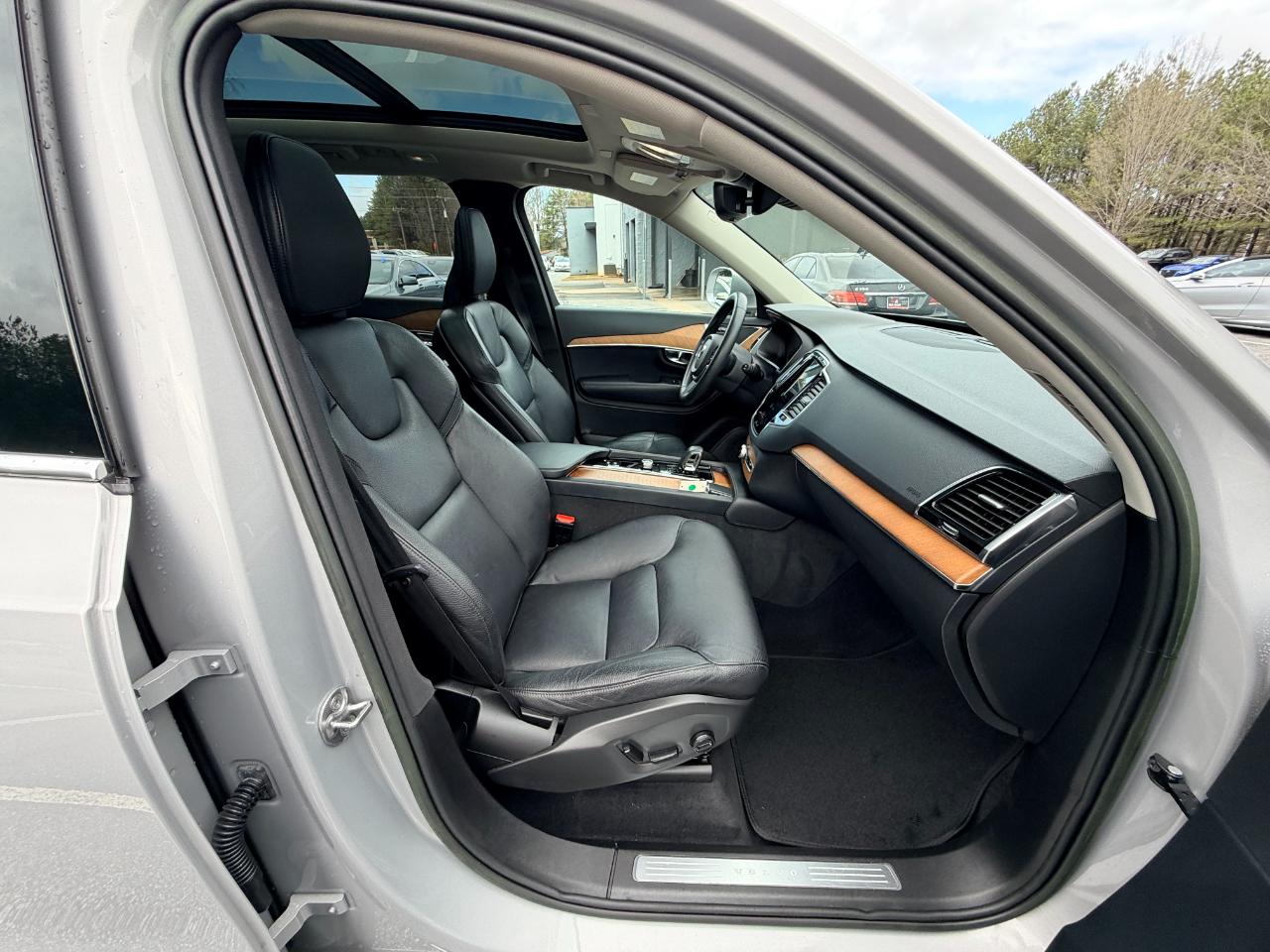 Volvo XC90 B6 AWD Plus 7-Seater 2023