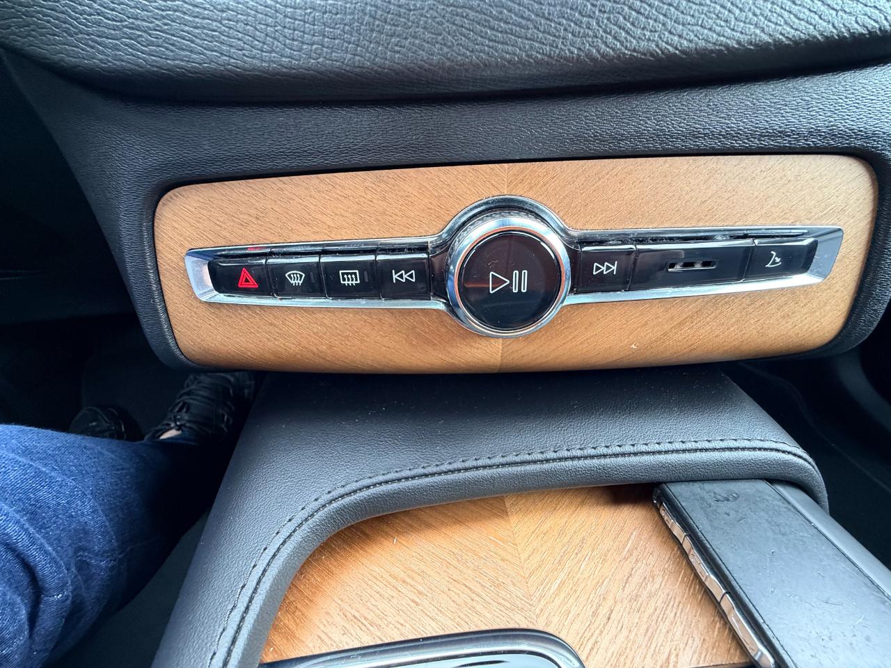 Volvo XC90 B6 AWD Plus 7-Seater 2023