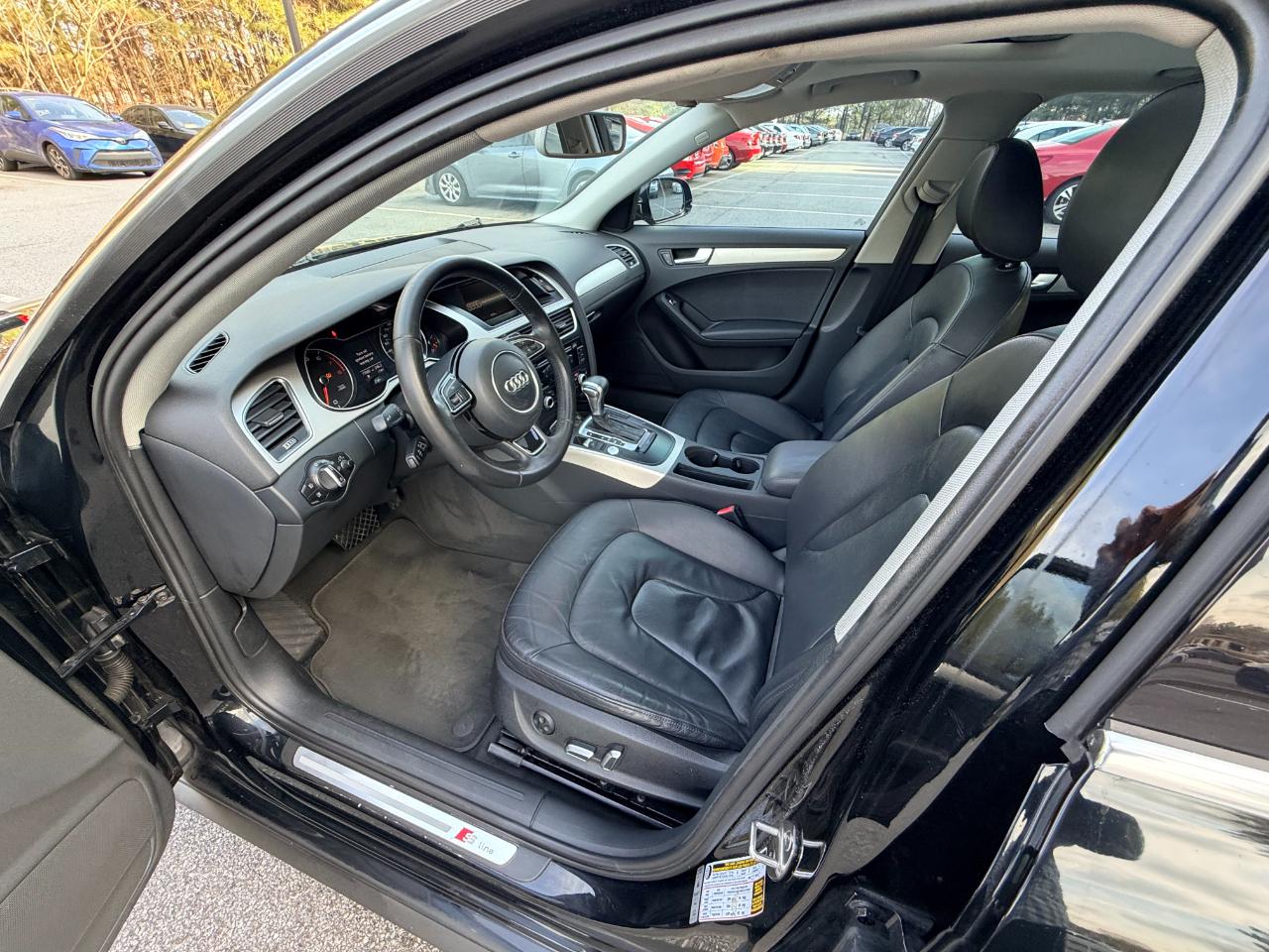 Audi A4 2.0T Premium Sedan 2016