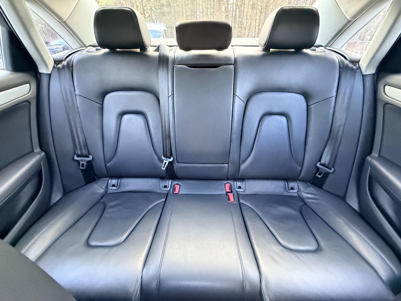 Audi A4 2.0T Premium Sedan 2016