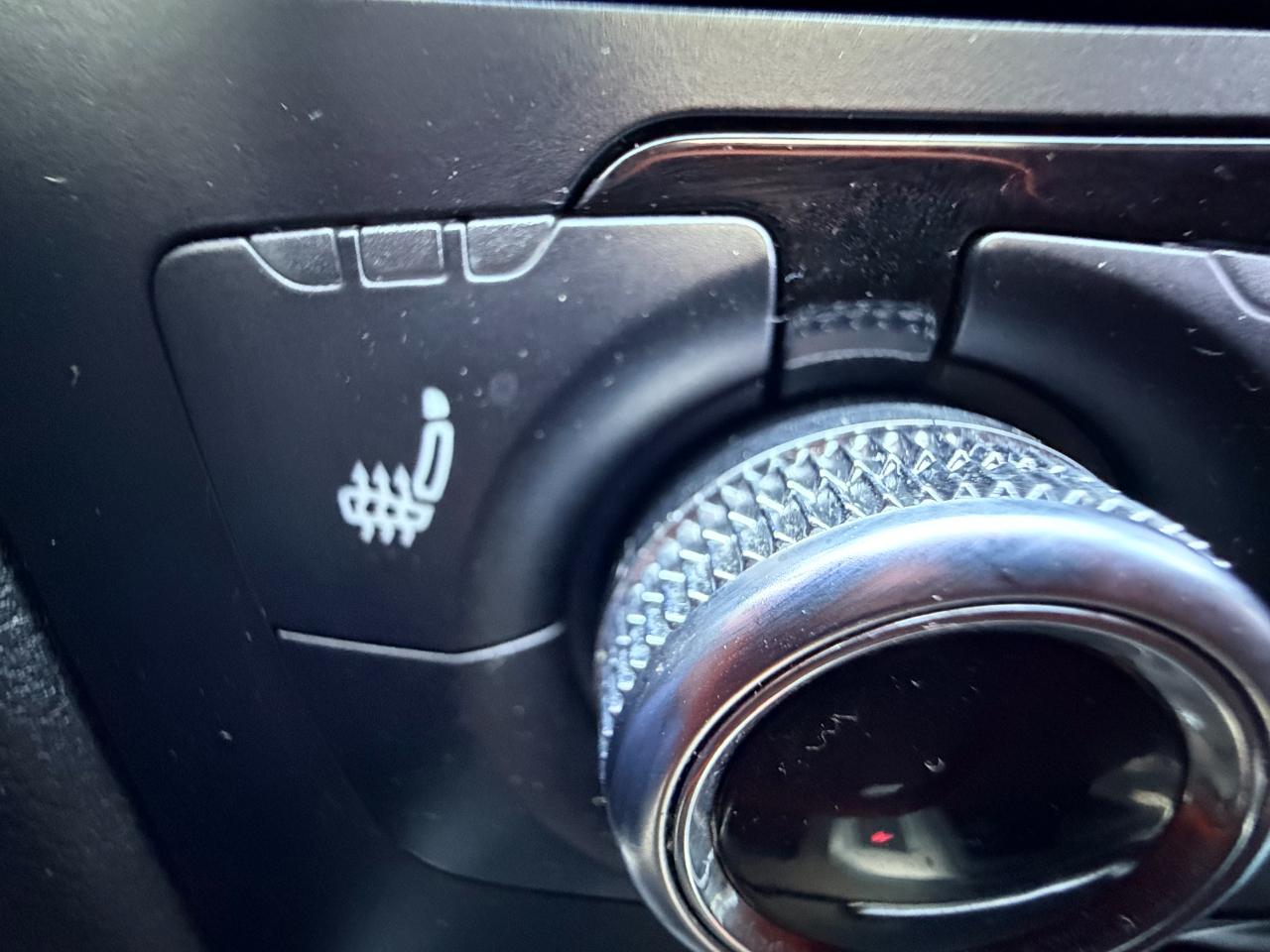 Audi A4 2.0T Premium Sedan 2016