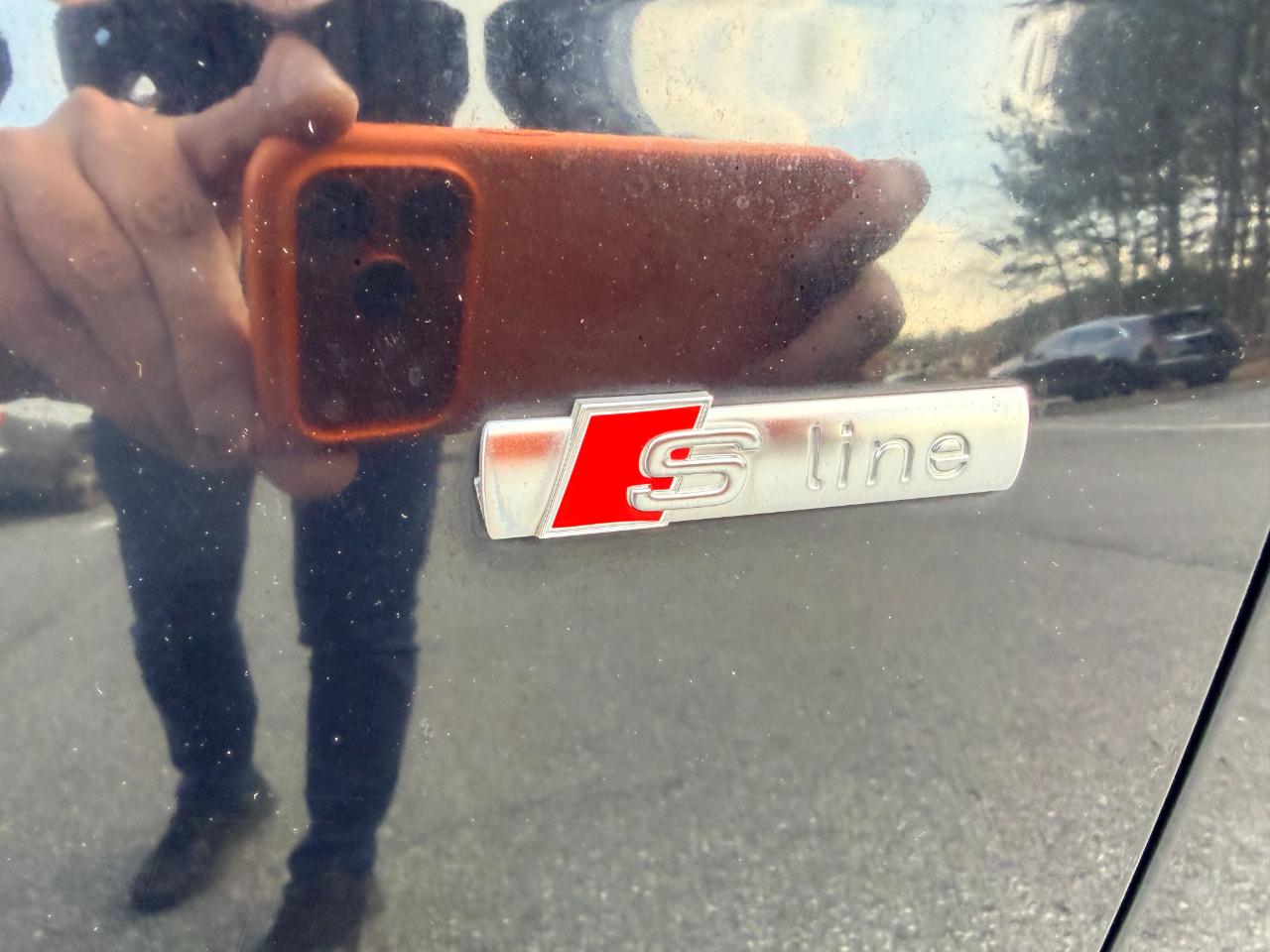 Audi A4 2.0T Premium Sedan 2016