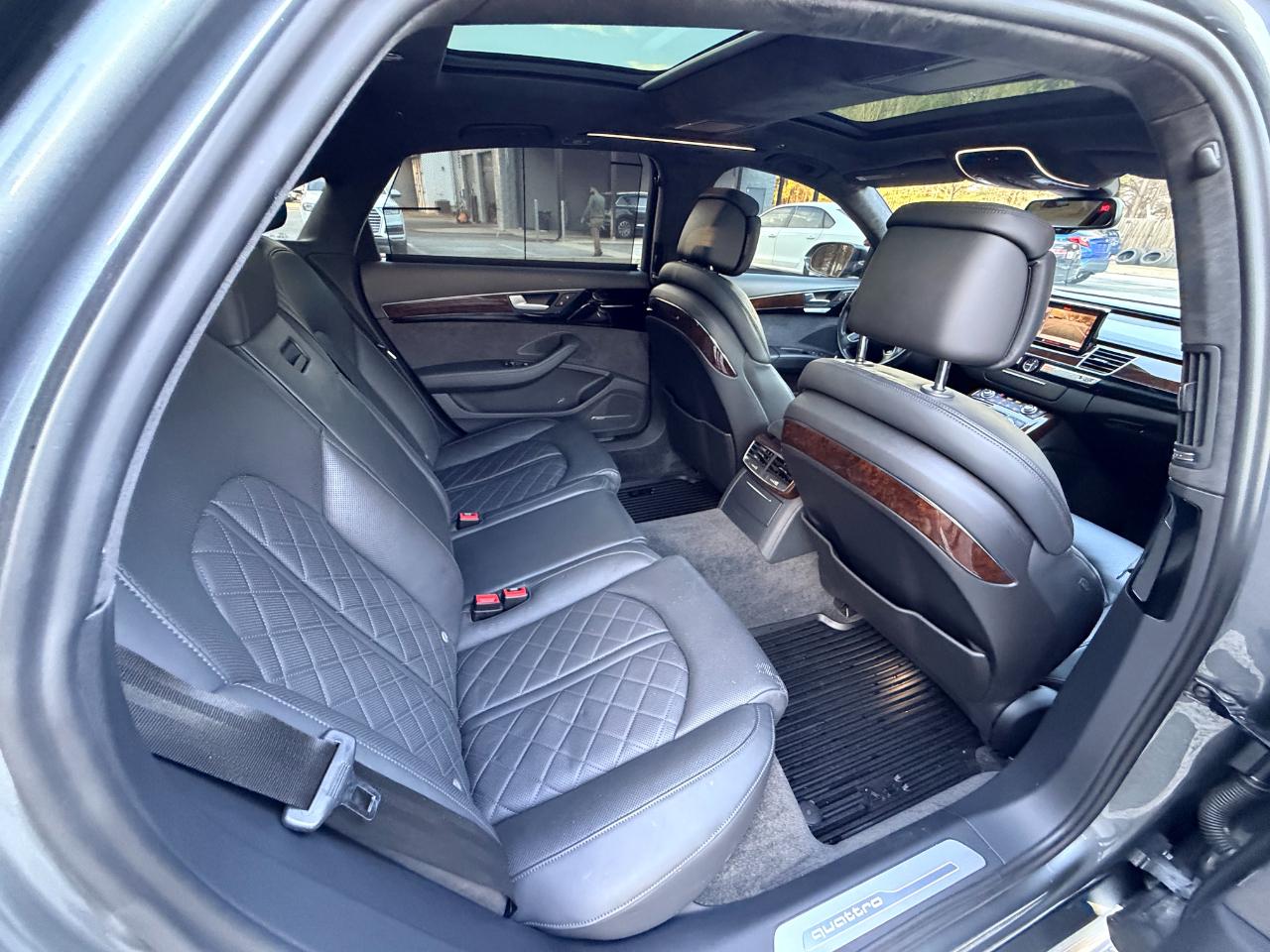 Audi A8 L 4.0T quattro 2016