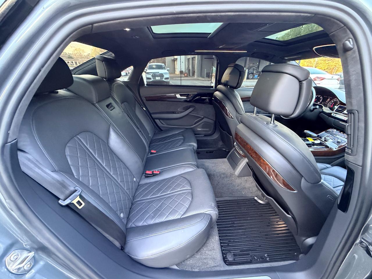 Audi A8 L 4.0T quattro 2016