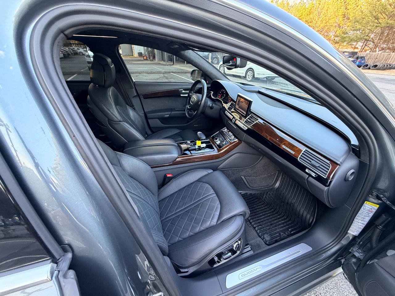 Audi A8 L 4.0T quattro 2016