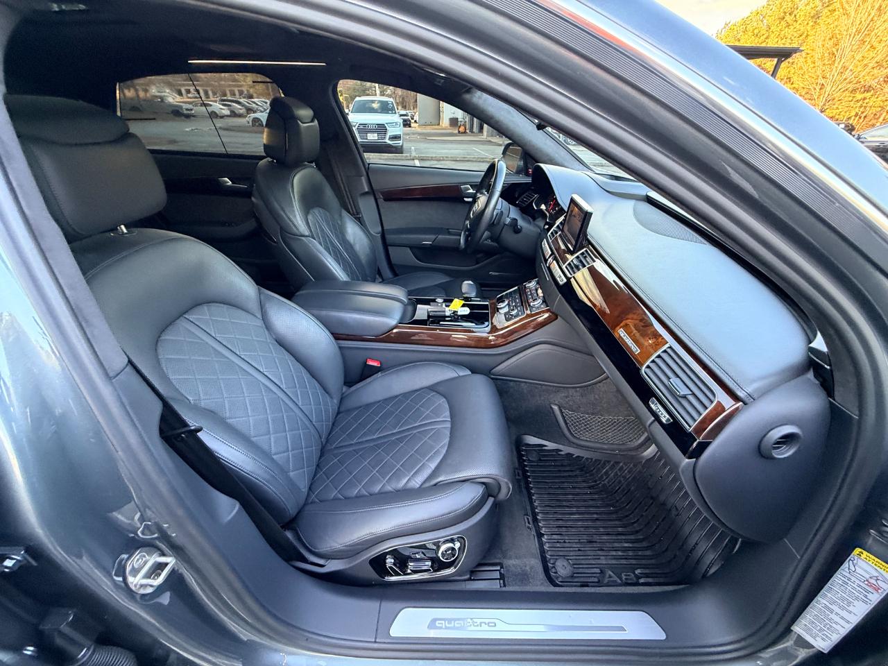 Audi A8 L 4.0T quattro 2016