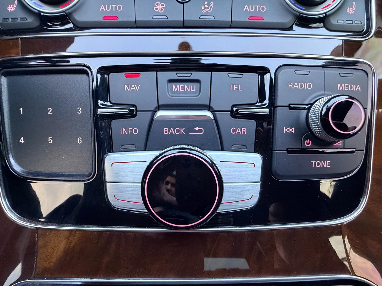 Audi A8 L 4.0T quattro 2016