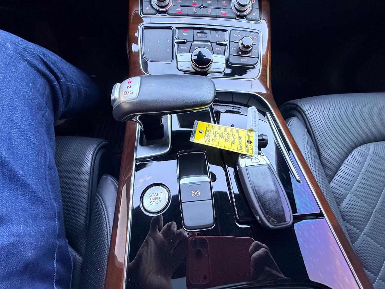 Audi A8 L 4.0T quattro 2016