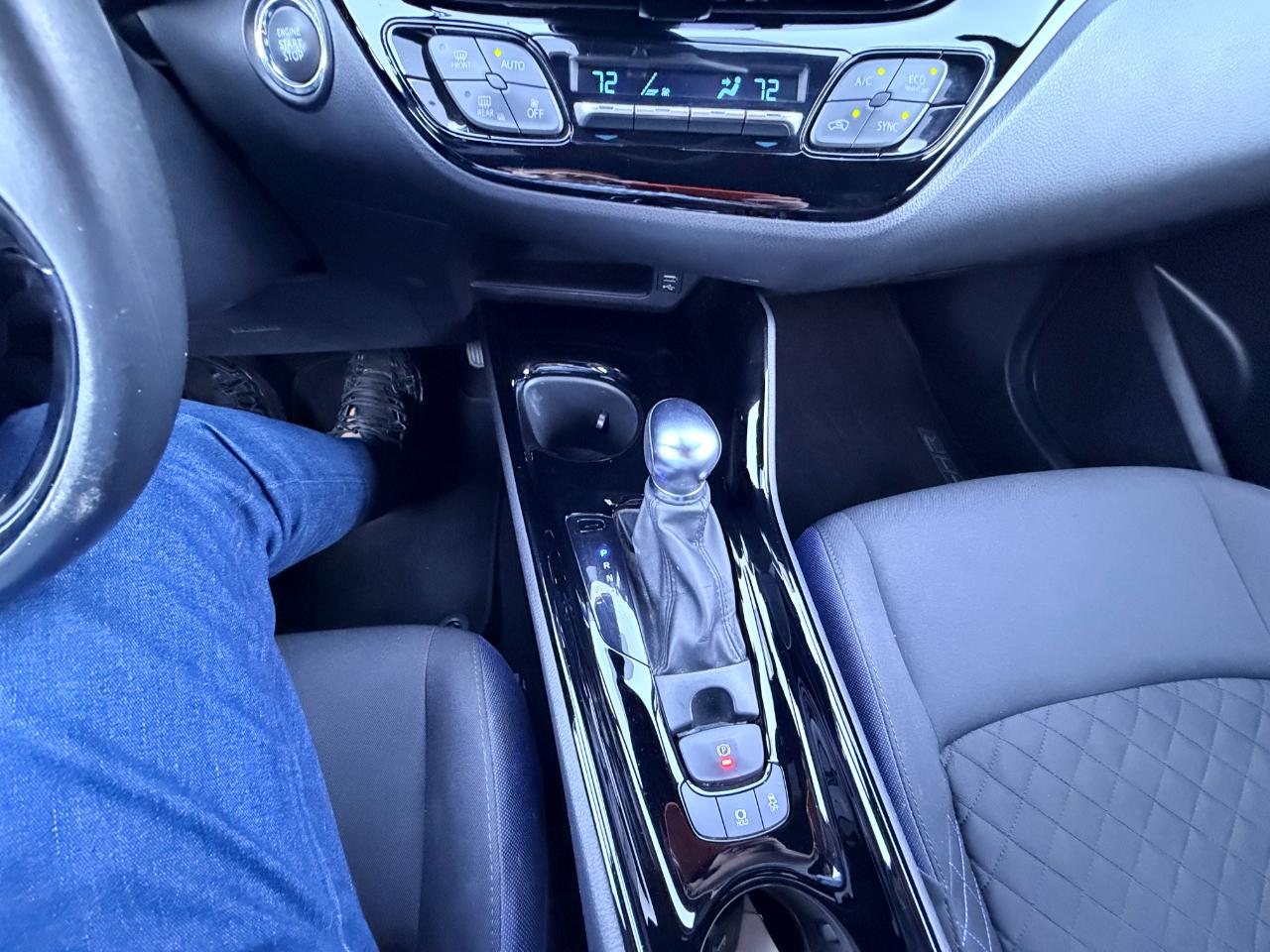 Toyota C-HR XLE 2022