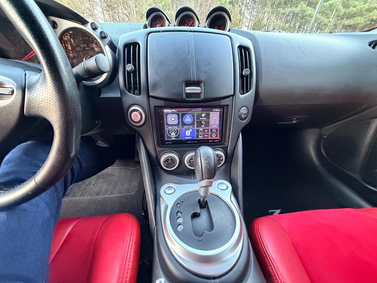 Nissan Z 370Z Coupe 2011