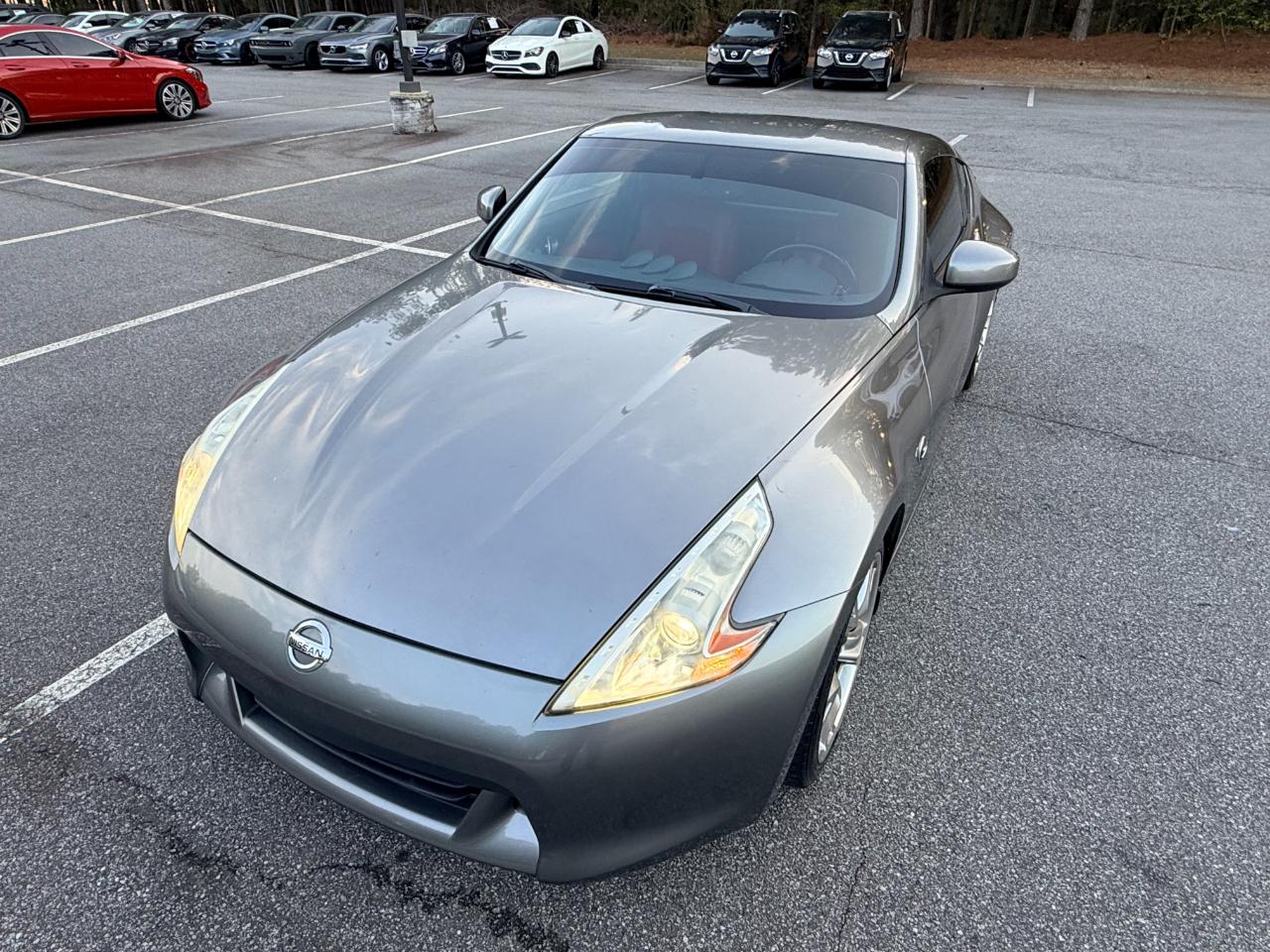 Nissan Z 370Z Coupe 2011