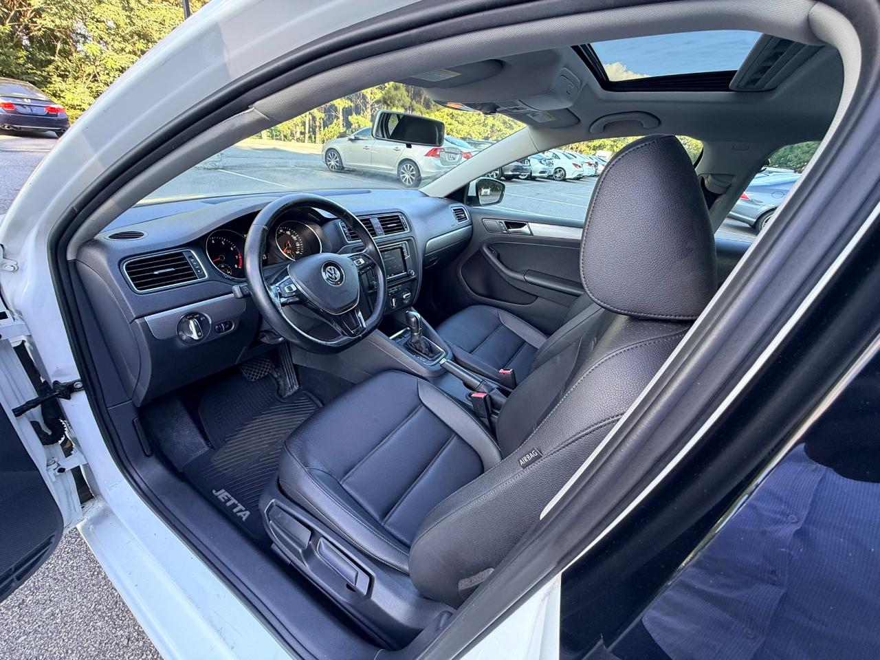 Volkswagen Jetta 1.4T SE 6A 2018