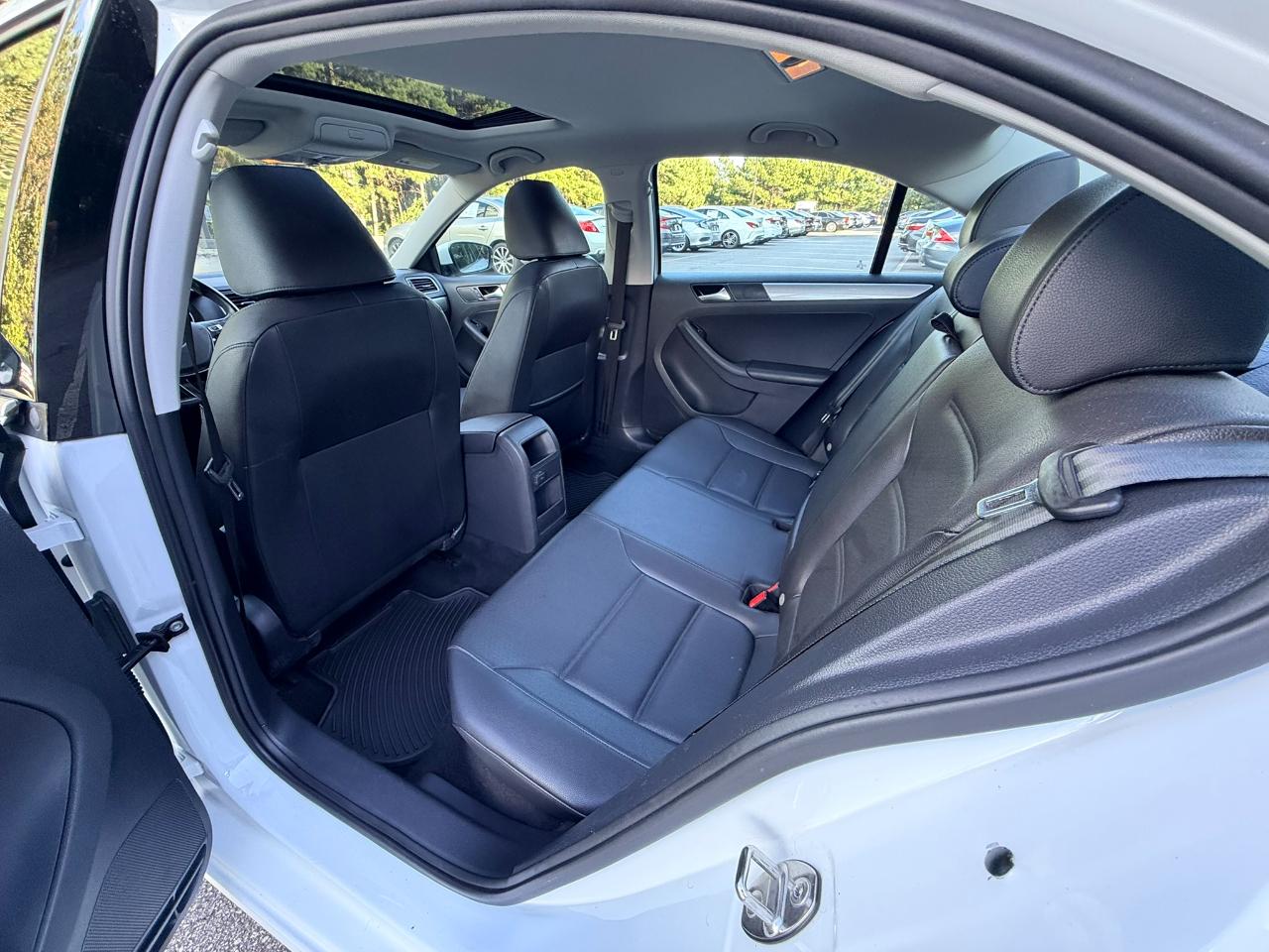 Volkswagen Jetta 1.4T SE 6A 2018