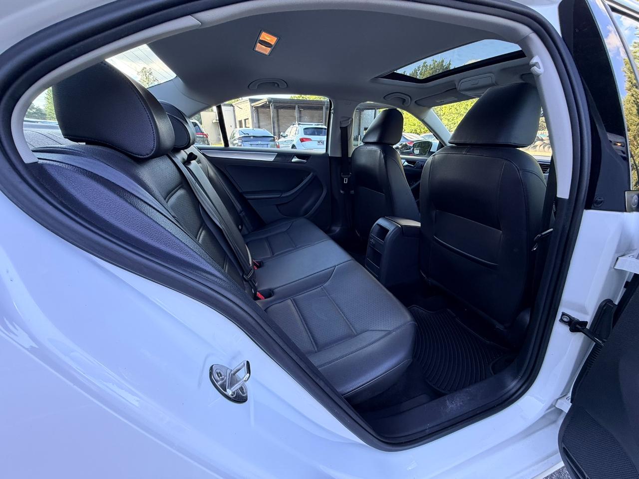 Volkswagen Jetta 1.4T SE 6A 2018
