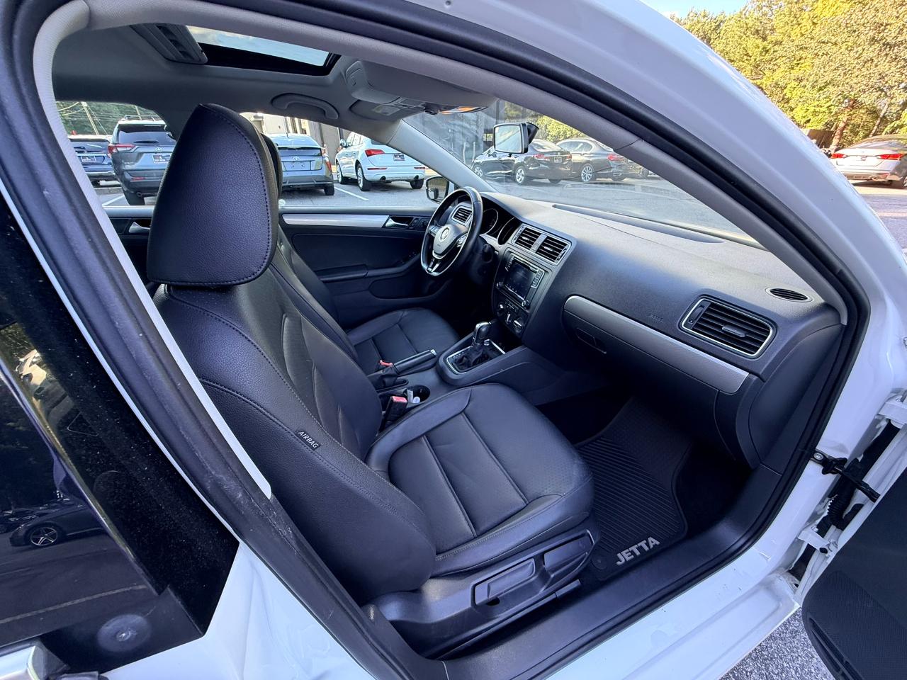 Volkswagen Jetta 1.4T SE 6A 2018