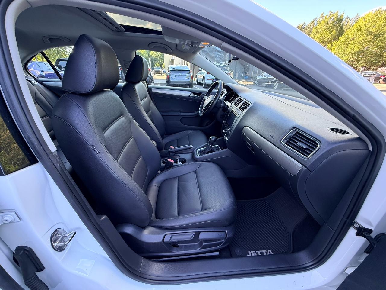 Volkswagen Jetta 1.4T SE 6A 2018