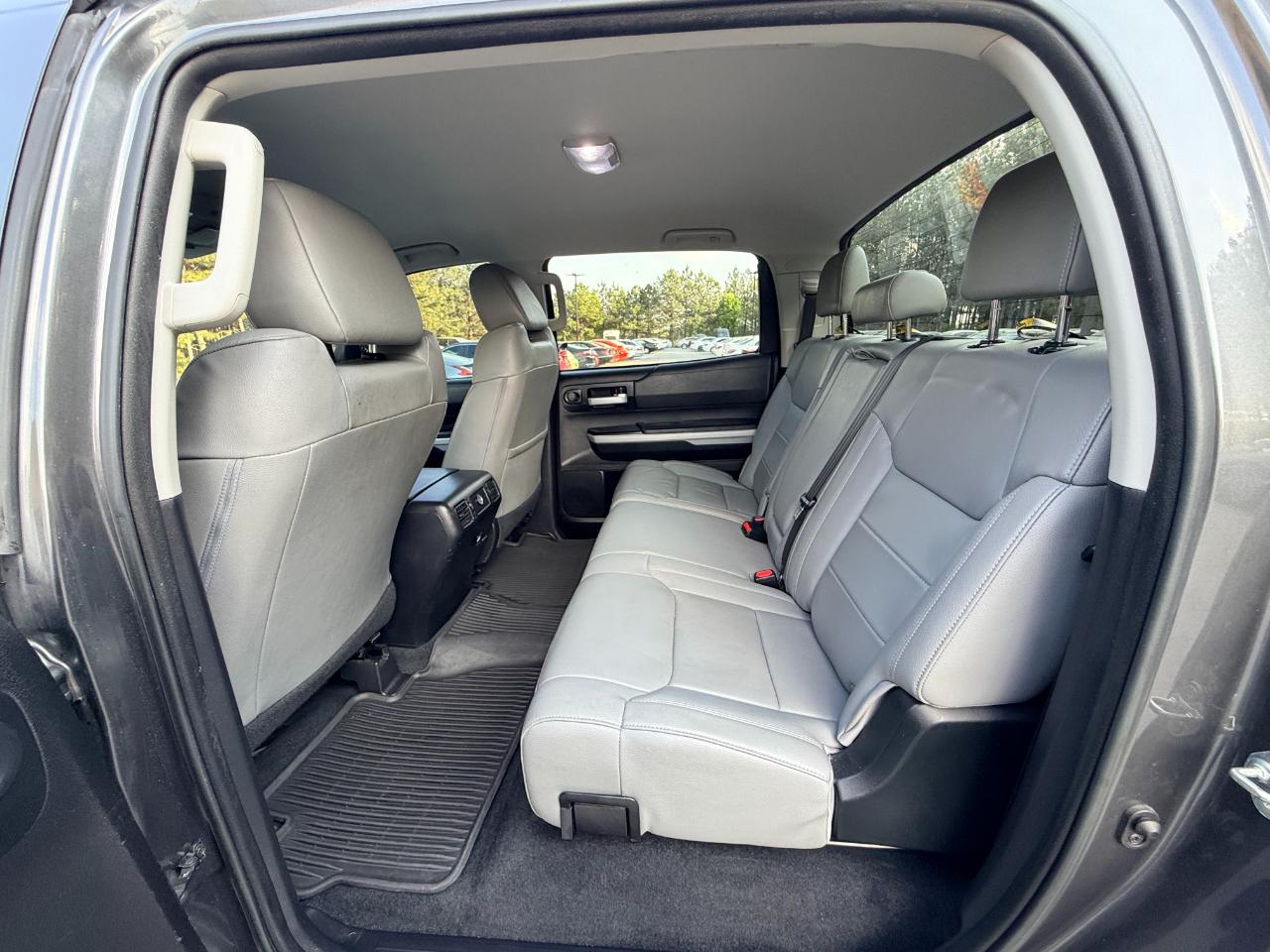 Toyota Tundra SR5 5.7L V8 CrewMax 2WD 2020