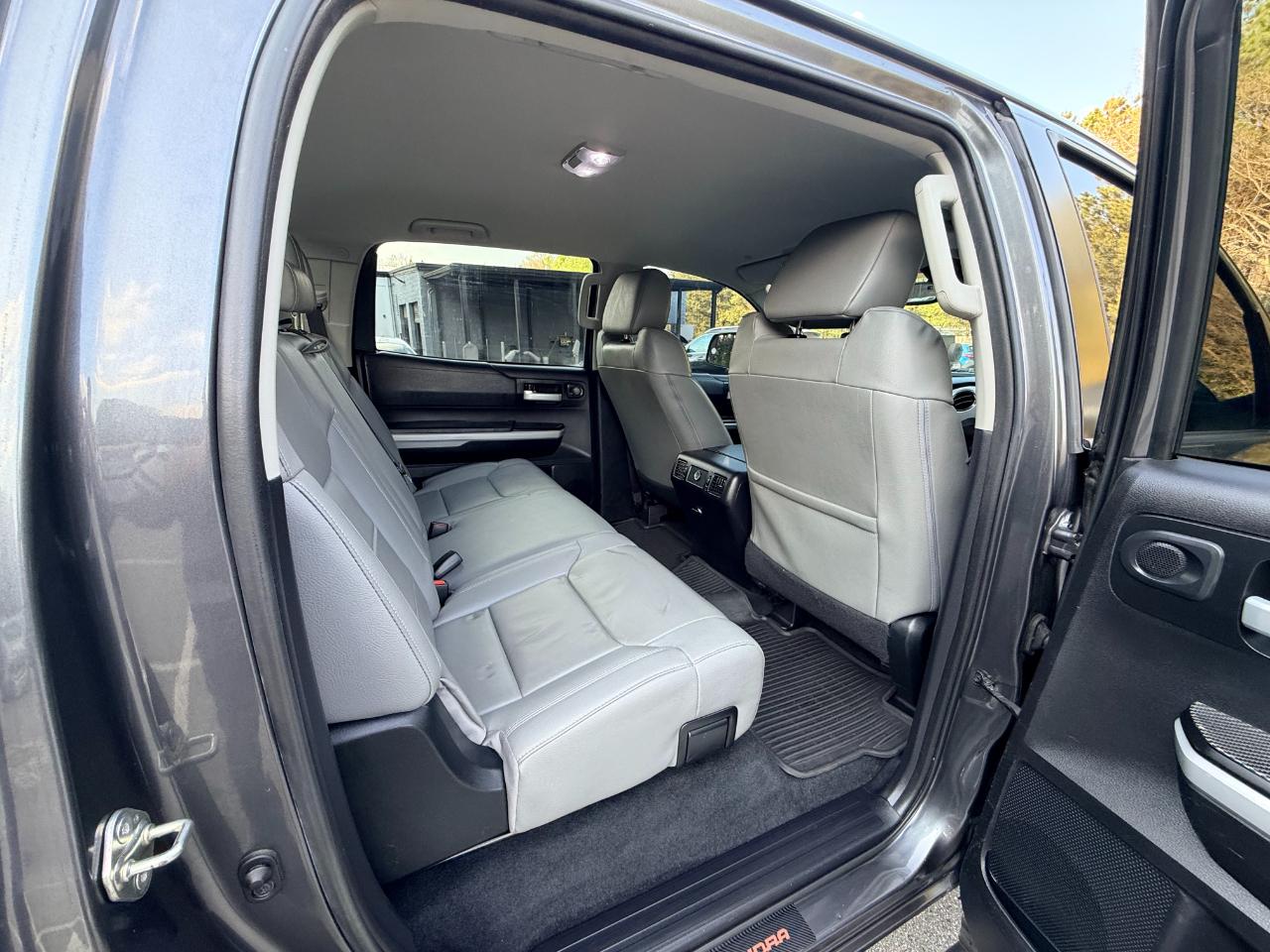 Toyota Tundra SR5 5.7L V8 CrewMax 2WD 2020