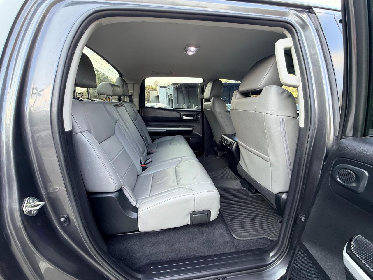 Toyota Tundra SR5 5.7L V8 CrewMax 2WD 2020