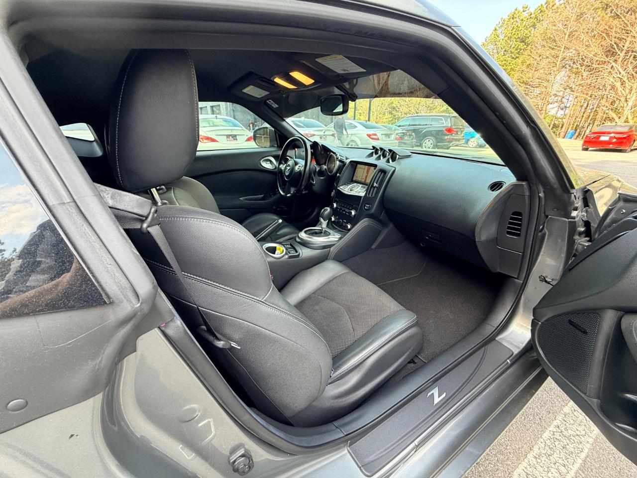 Nissan Z 370Z Touring Coupe 2011