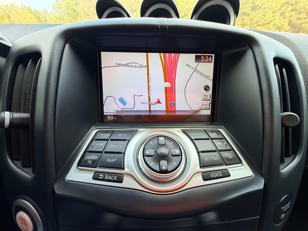 Nissan Z 370Z Touring Coupe 2011