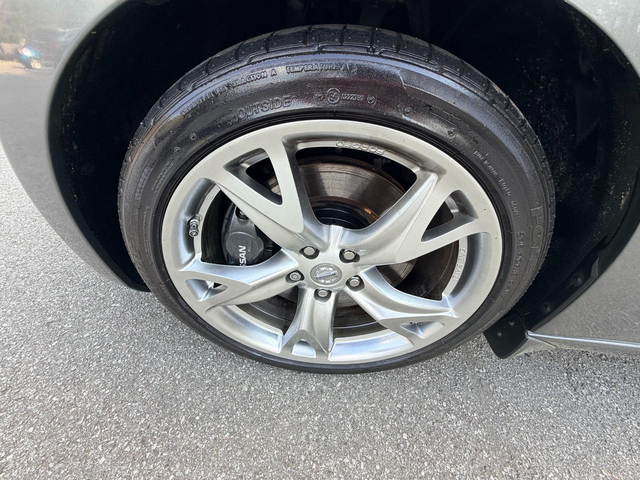 Nissan Z 370Z Touring Coupe 2011