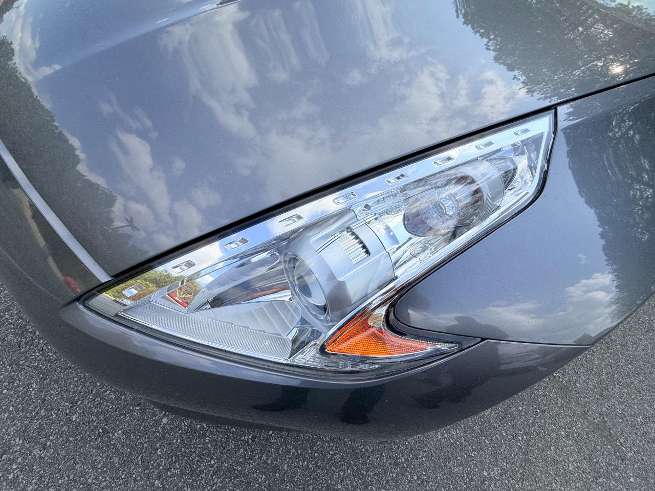 Nissan Z 370Z Touring Coupe 2011