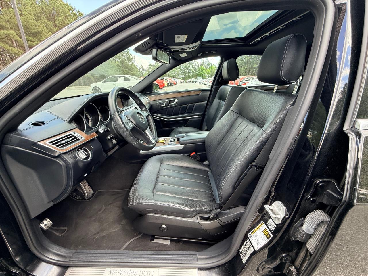 Mercedes-Benz E-Class E400 Luxury 4MATIC Sedan 2016