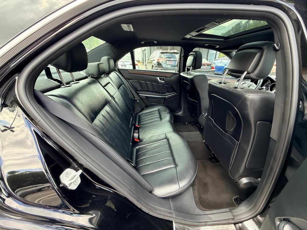 Mercedes-Benz E-Class E400 Luxury 4MATIC Sedan 2016