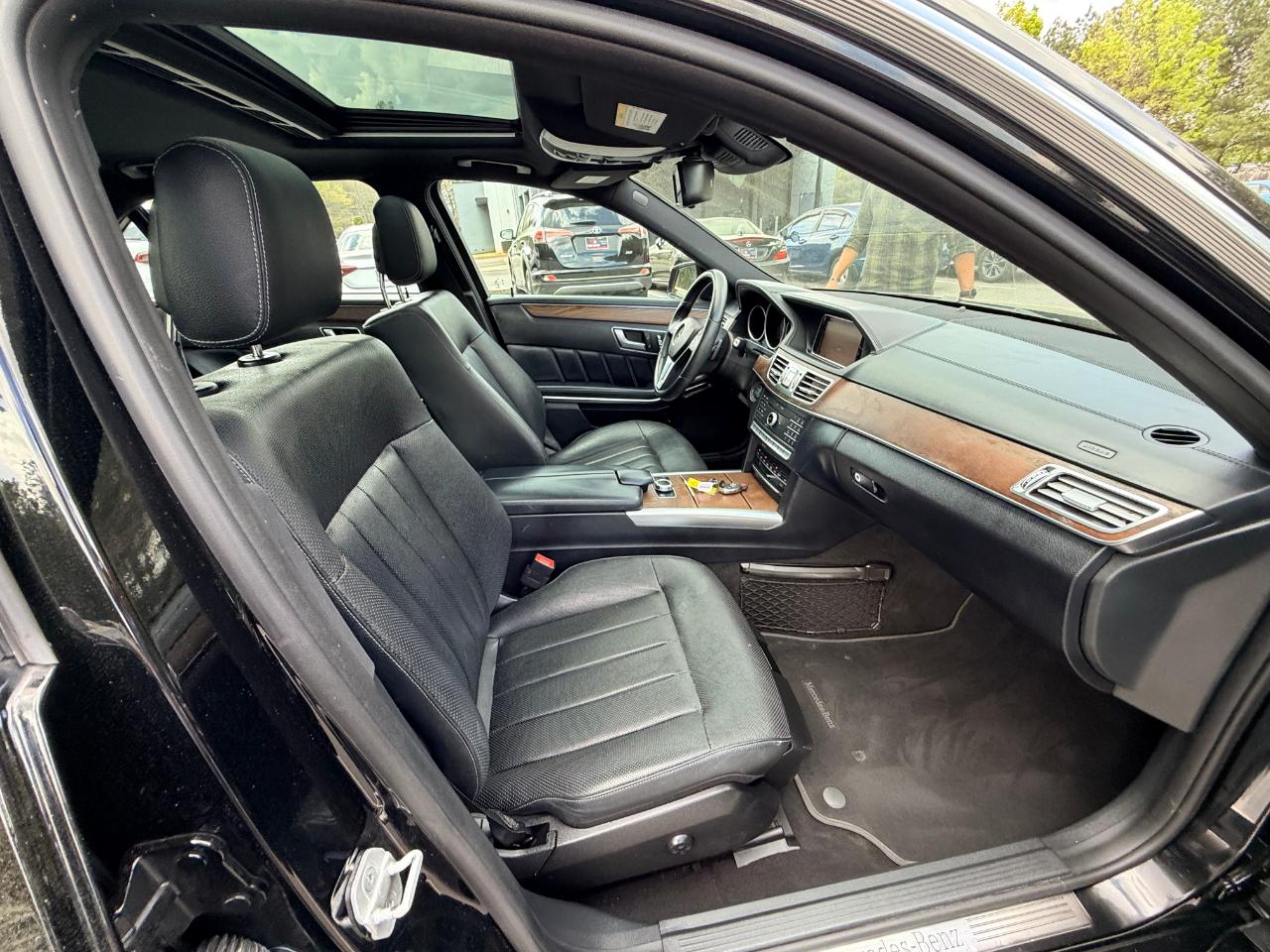 Mercedes-Benz E-Class E400 Luxury 4MATIC Sedan 2016