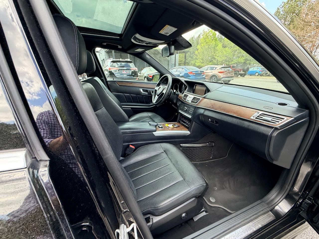 Mercedes-Benz E-Class E400 Luxury 4MATIC Sedan 2016