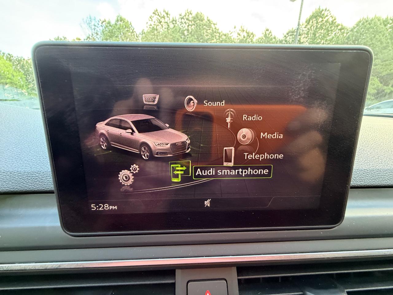 Audi A4 2.0T Premium Sedan 2018