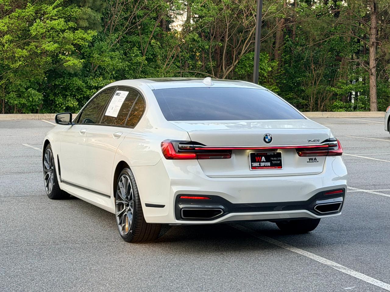 BMW 7-Series 740i 2021