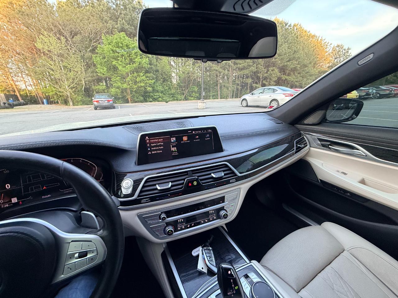 BMW 7-Series 740i 2021