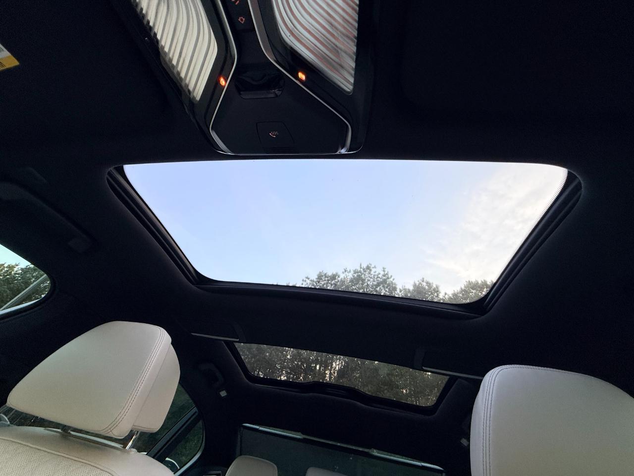 BMW 7-Series 740i 2021