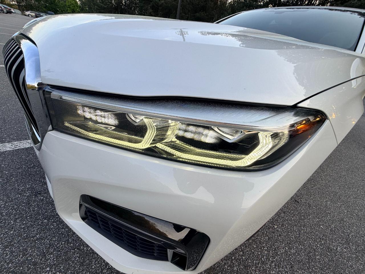 BMW 7-Series 740i 2021