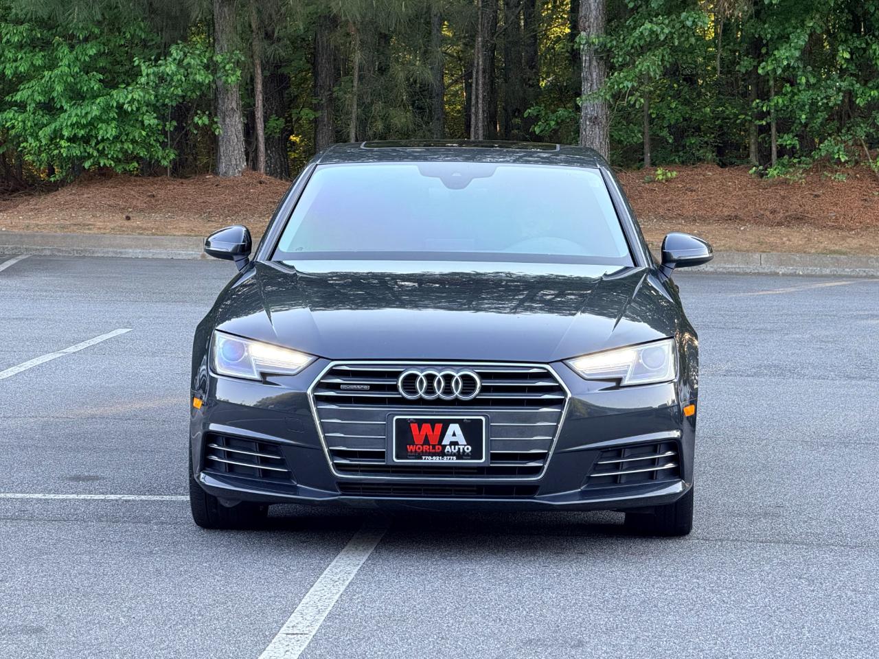 Audi A4 2.0T Premium quattro Sedan 2017