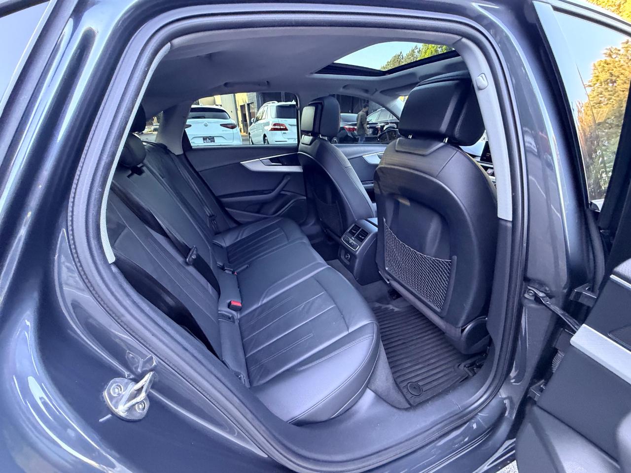 Audi A4 2.0T Premium quattro Sedan 2017