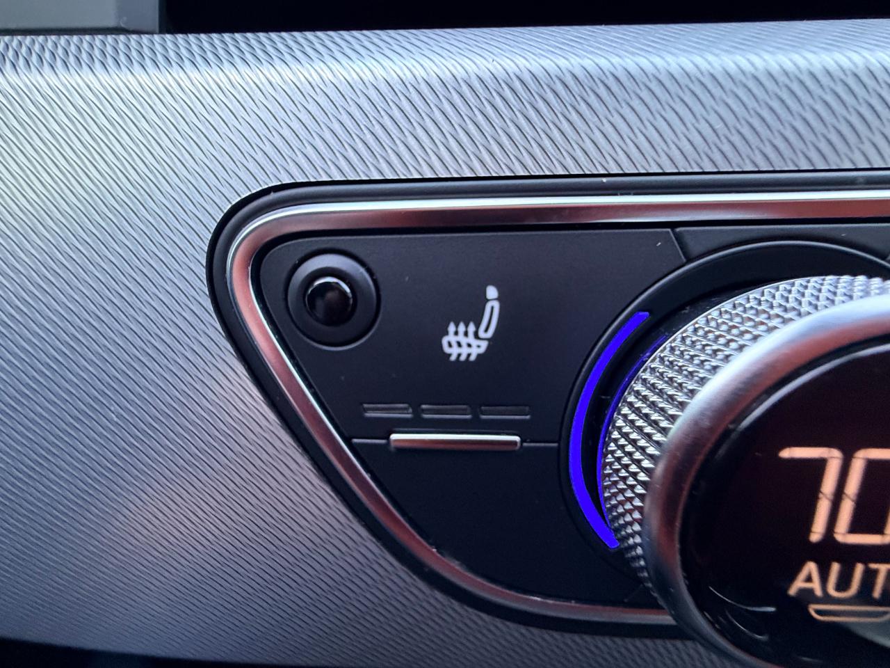 Audi A4 2.0T Premium quattro Sedan 2017