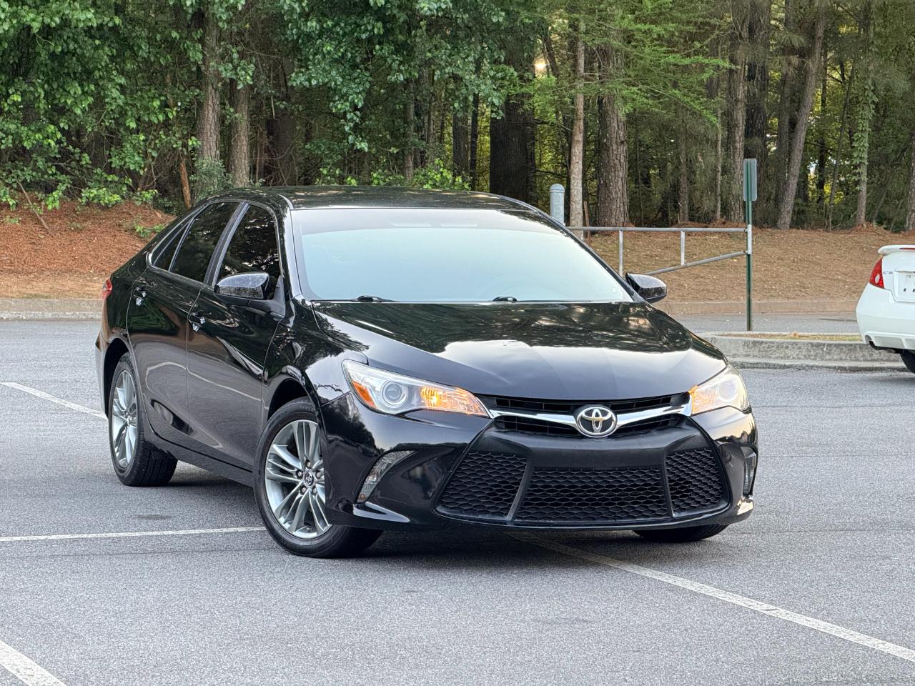 Toyota Camry SE 2015