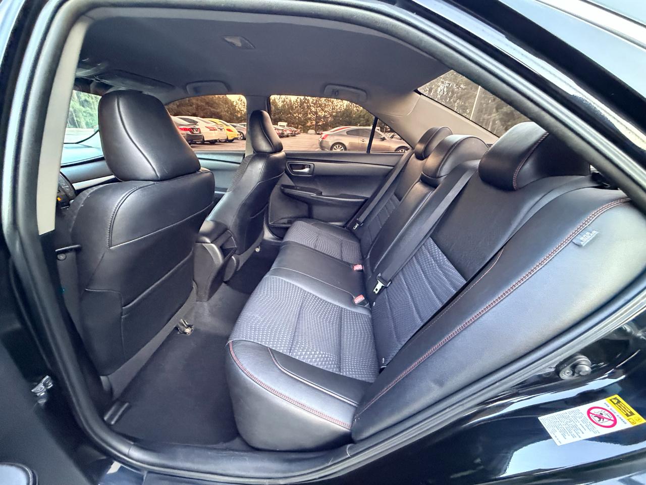 Toyota Camry SE 2015