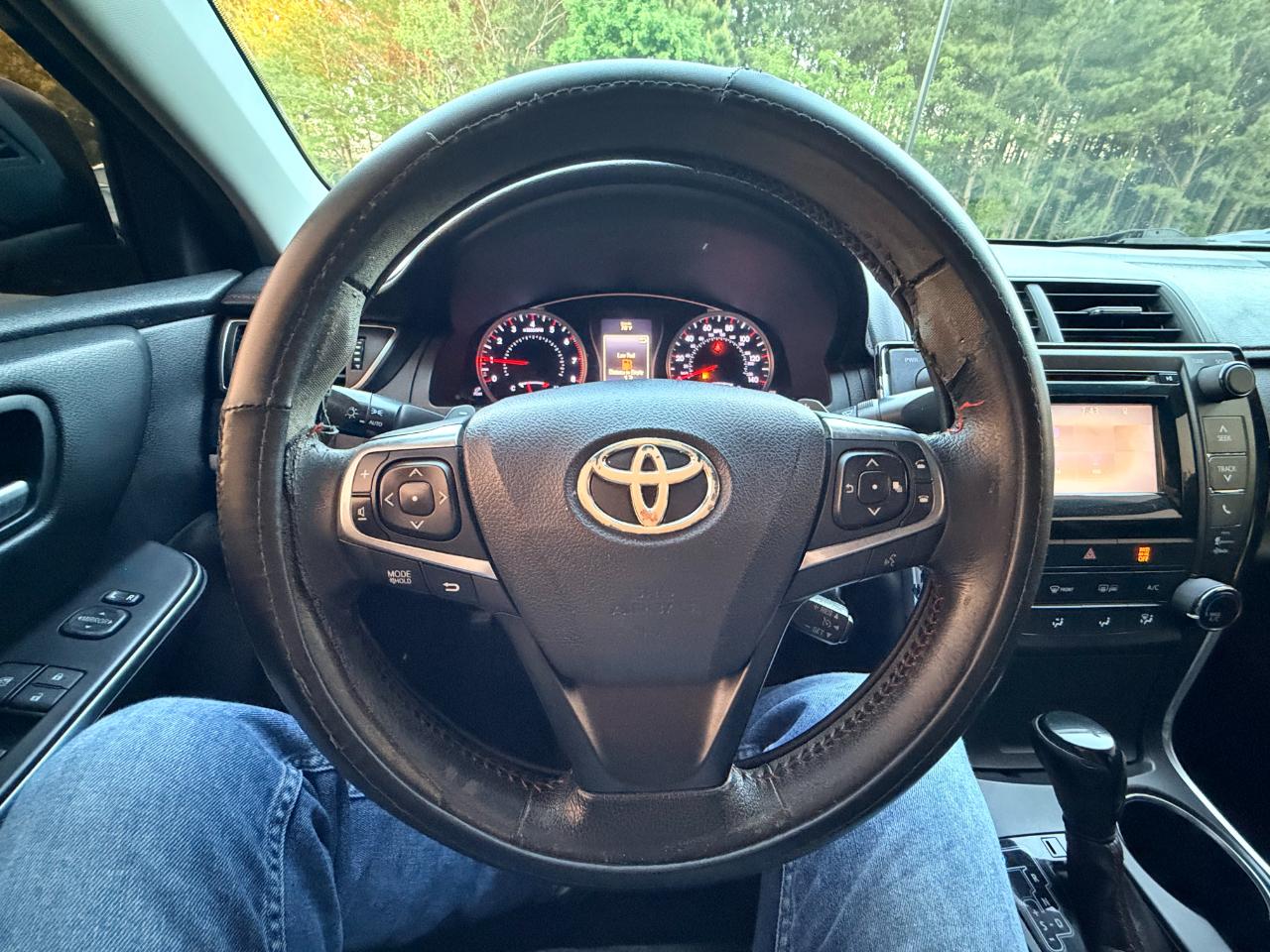 Toyota Camry SE 2015