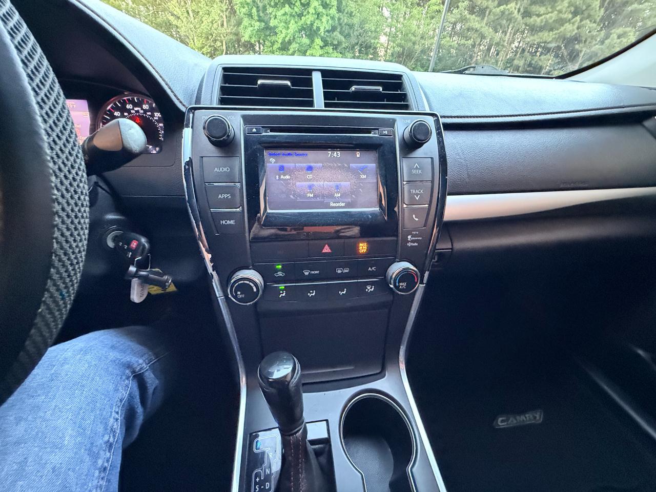 Toyota Camry SE 2015